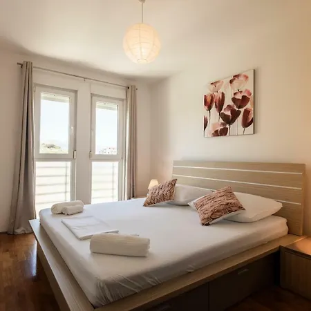 Apartman *
